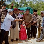 Islamic Boarding School Dhinukum Zholtan akan dibangun di tanah Barus, Tapanuli Tengah, tanah bersejarah dalam Islam. Peletakan batu pertama sudah dilakukan Islamic Boarding School Dhinukum Zholtan akan dibangun di tanah Barus, Tapanuli Tengah, tanah bersejarah dalam Islam. Peletakan batu pertama sudah dilakukan