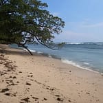 Pantai Cijeruk Indah, pantai asri, kekayaan tak ternilai di Garut (screenshot youtube) Pantai Cijeruk Indah, pantai asri, kekayaan tak ternilai di Garut (screenshot youtube)