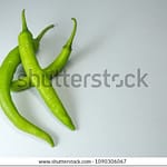 cabe masih berwarna hijau, biasa digunakan untuk sambal Cibiuk (foto shutterstock) cabe masih berwarna hijau, biasa digunakan untuk sambal Cibiuk (foto shutterstock)