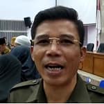Enan, Wakil Ketua DPRD Garut. Enan menjelaskan tentang Perda Anti Perbuatan Maksiat yang di dalamnya terdapat pasal tentang hubungan seksual sejenis Enan, Wakil Ketua DPRD Garut. Enan menjelaskan tentang Perda Anti Perbuatan Maksiat yang di dalamnya terdapat pasal tentang hubungan seksual sejenis
