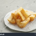 Ceprus merupakan makanan dari singkong khas Kabupaten Garut (ilustrasi shuttertstock) Ceprus merupakan makanan dari singkong khas Kabupaten Garut (ilustrasi shuttertstock)