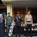 Wakil Bupati Garut Helmi Budiman menyebut, Pemkab Garut merehabilitasi sejumlah ruas jalan kabupaten menyambut idul fitri Wakil Bupati Garut Helmi Budiman menyebut, Pemkab Garut merehabilitasi sejumlah ruas jalan kabupaten menyambut idul fitri