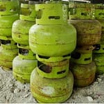 Bupati Garut akhirnya menunda kenaikan harga gas bersubsidi (foto shutterstock) Bupati Garut akhirnya menunda kenaikan harga gas bersubsidi (foto shutterstock)
