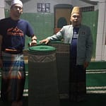 Yayasan Indonesia Satu Garut menyalurkan bantuan karpet pada masjid At Taqwa Yayasan Indonesia Satu Garut menyalurkan bantuan karpet pada masjid At Taqwa