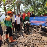 peletakan batu pertama oleh rebbana Peletakan bantu pertama oleh rebbana dan jajaran forkopimcam dan kepala desa