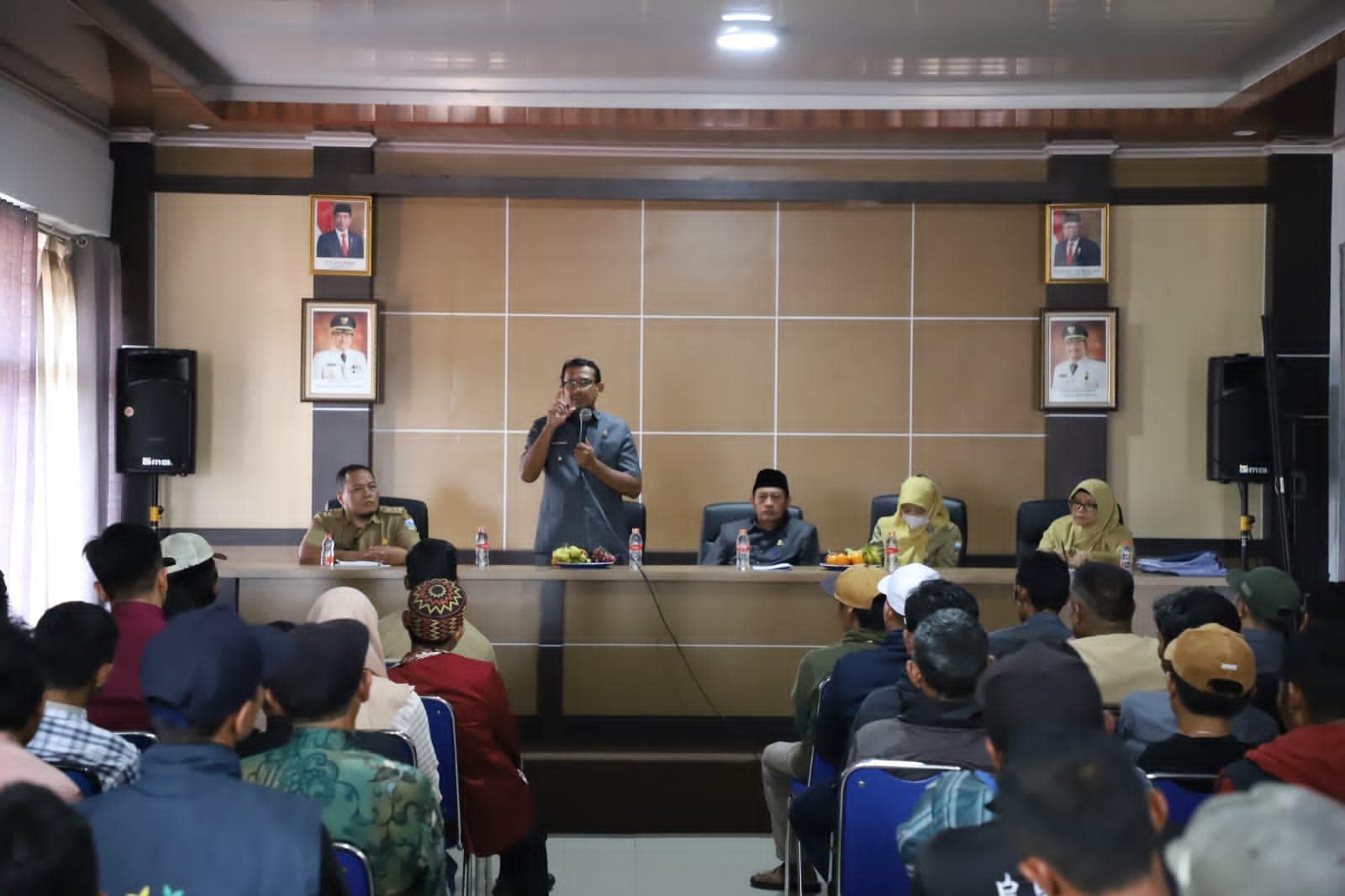 pidato wabup garut di acara Sosialisasi Penyaluran Bantuan Hibah untuk Nelayan pidato wabup garut di acara Sosialisasi Penyaluran Bantuan Hibah untuk Nelayan