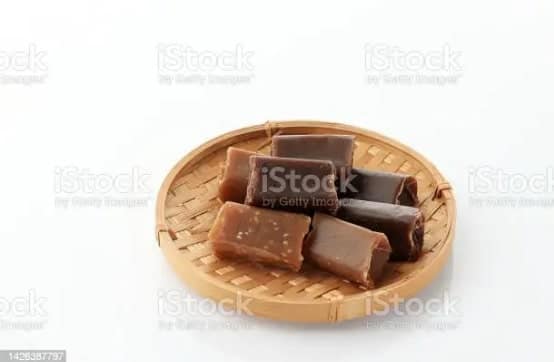 Dodol Garut panganan khas Kota Intan. Teksturnya lengket dan kenyal (istockphoto) Dodol Garut panganan khas Kota Intan. Teksturnya lengket dan kenyal (istockphoto)
