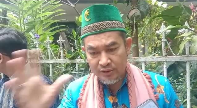 Ketua DPC Partai Bulan Bintang (PBB) Kabupaten Garut, ustadz Hudan Mushafuddin menyebut untuk menuntaskan LGBT harus dibuatkan produk hukum Ketua DPC Partai Bulan Bintang (PBB) Kabupaten Garut, ustadz Hudan Mushafuddin menyebut untuk menuntaskan LGBT harus dibuatkan produk hukum