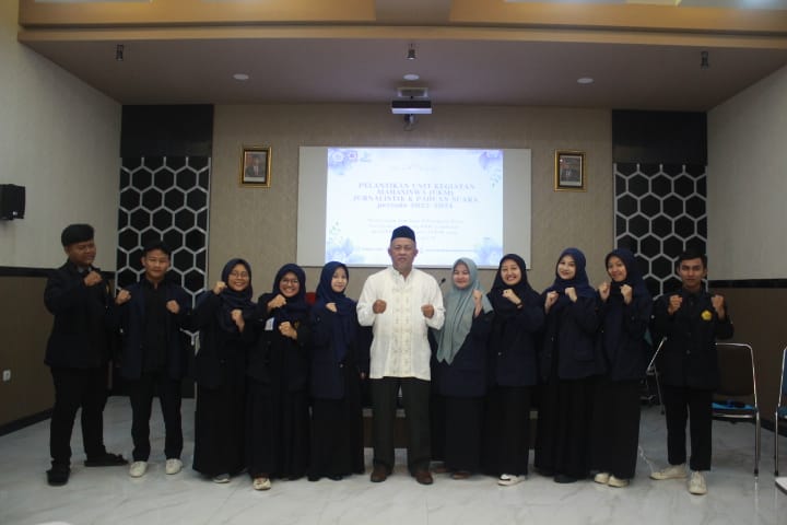 Acara pelantikan Pengurus UKM Jurnalistik STAIM Garut