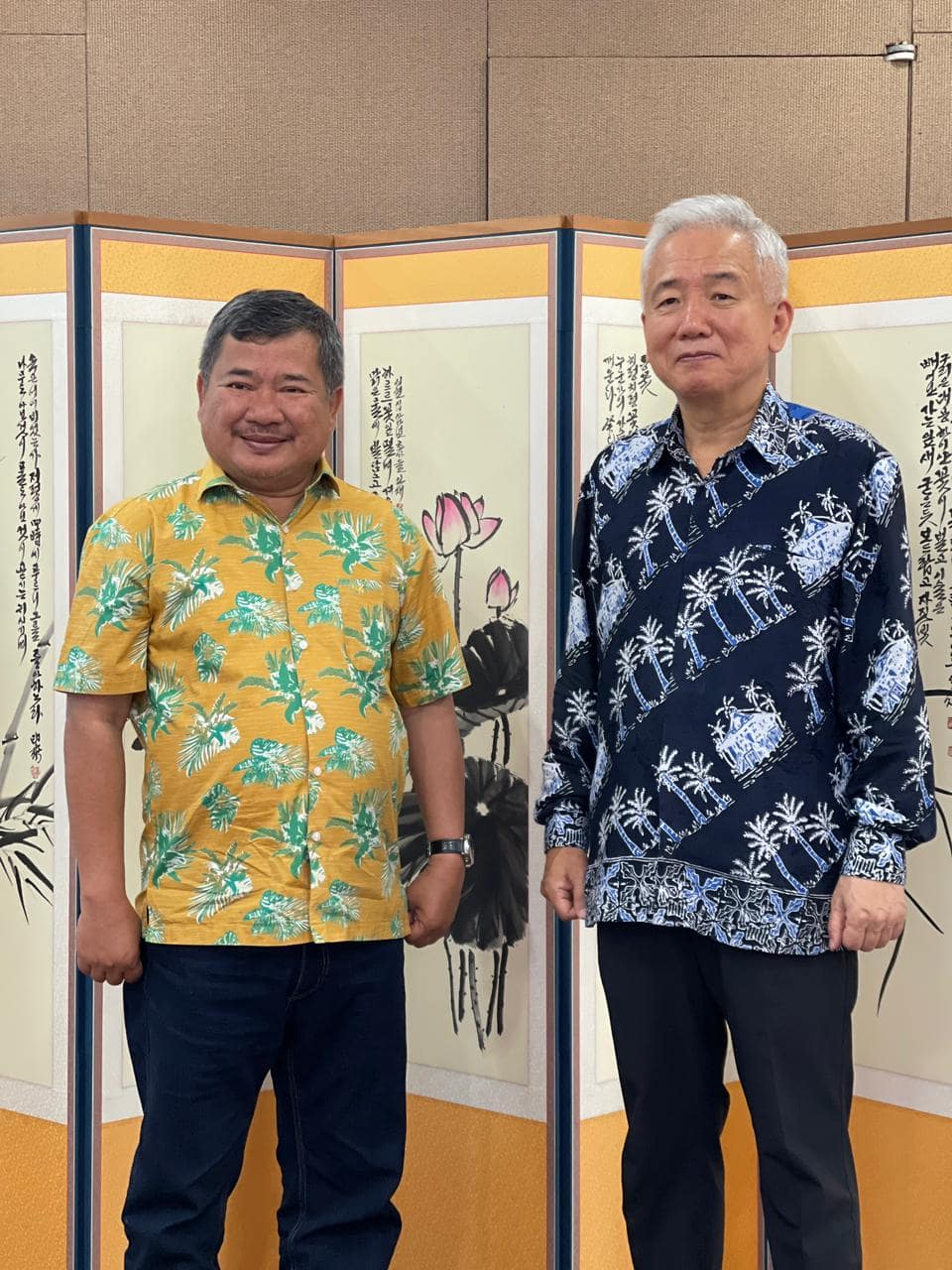 Bupati Garut, Rudi Gunawan Dan Perwakilan Dari Korea Selatan Diacara Malam Pesona Inpestasi