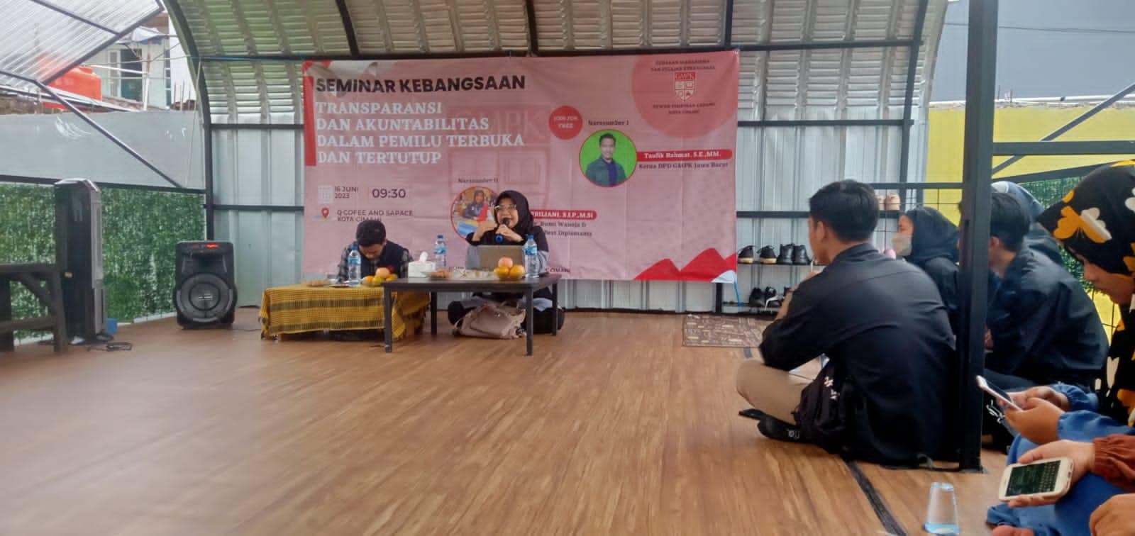 Diah Aprilia saat mengisi acara seminar kebangsaan Gmpk
