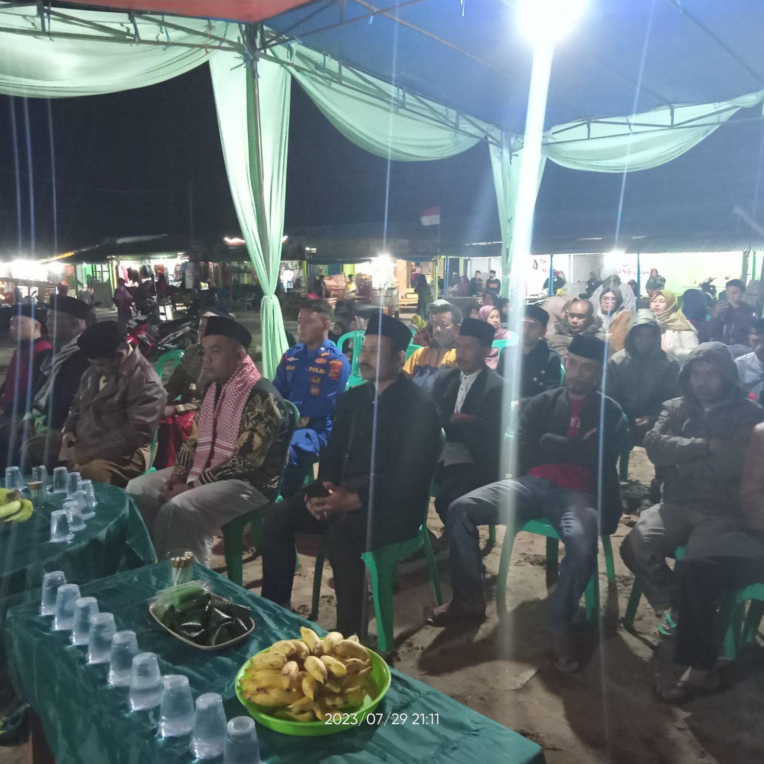 Para Jamaah Yang Hadir Di Acara Tablig Akbar