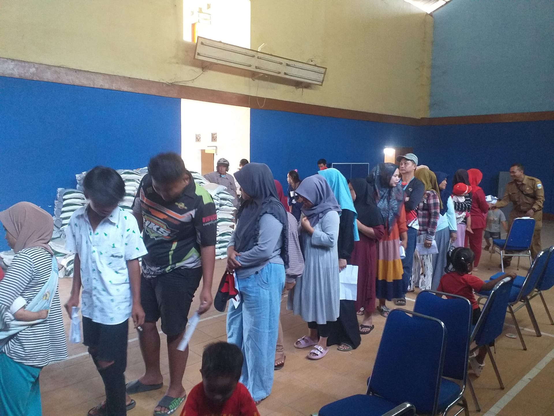 Kebahagian masyarakat KPM saat dapat bantuan